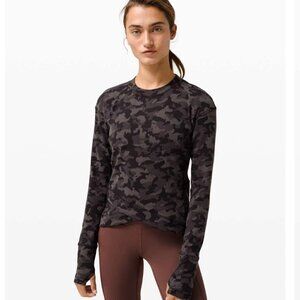 Lululemon Close to Crossing Long Sleeve‎ Heritage Camo Jacquard B size 6 W3ECAS